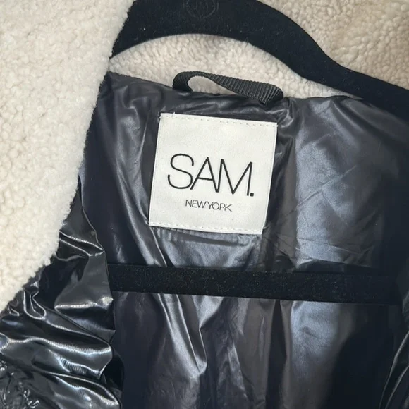 SAM puffer jacket. Size XS. BRAND NEW. NEVER BEEN WORN